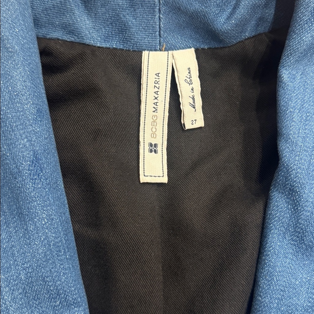 BCBG Max Azria Denim Blazer Tail Hem Structured Jacket XS/S Edgy Designer - Picture 3 of 7